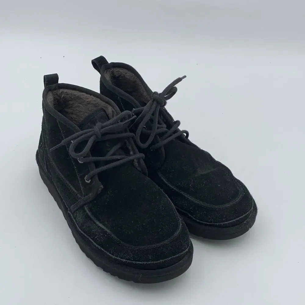 UGG Neumel Men’s Black Suede Lace-Up Chukka Boots size 11